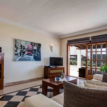 Willa Hipoclub Villas Zafiro 16 *